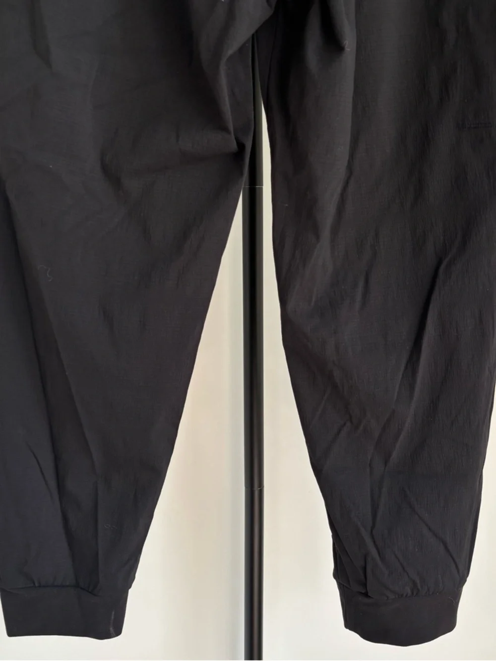 • [Athleta] Jogger Pant •